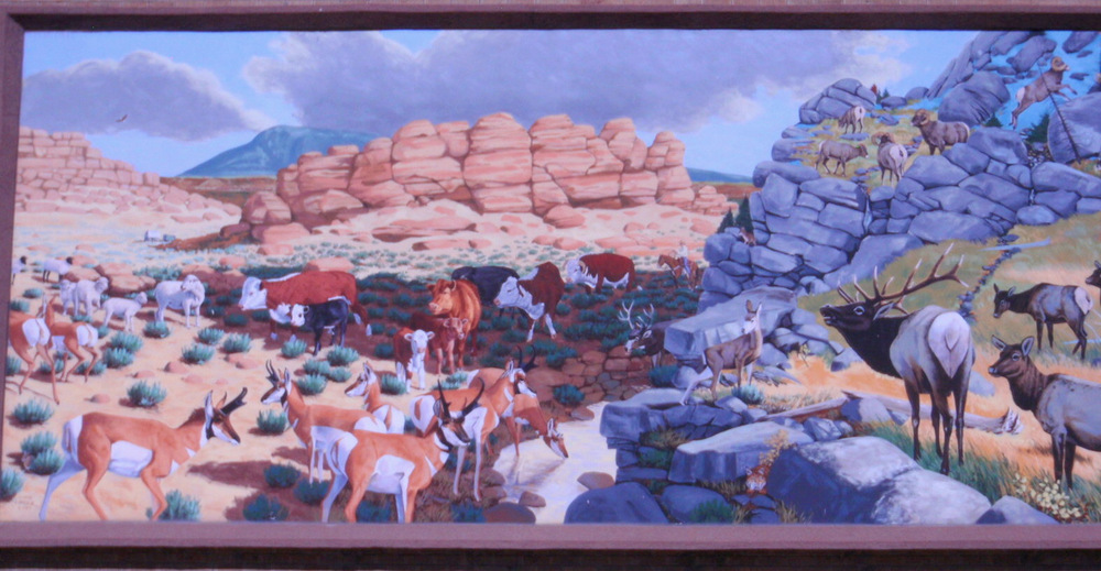 Mural in Rawlins, WY, on the GDMBR.